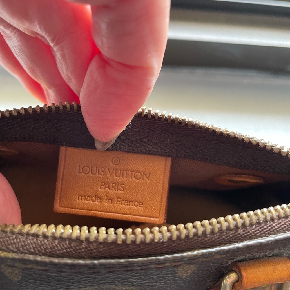 Authentic Vintage Louis Vuitton Nano Speedy Bag in Brown Monogram - Picture 6 of 12